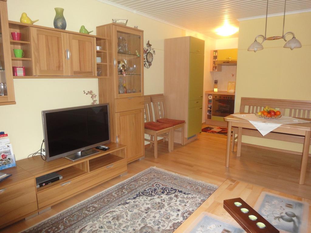 Ferienwohnung Majo Бад Бирнбах Стая снимка